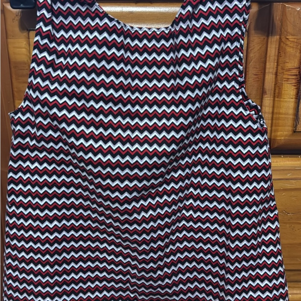 Black and White Chevron UGA Appliqué Accessory. - Picture 4 of 4